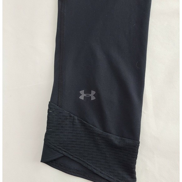 Under Armour Women's (XS/S) Black Capri Leggings Activewear - Picture 3 of 7